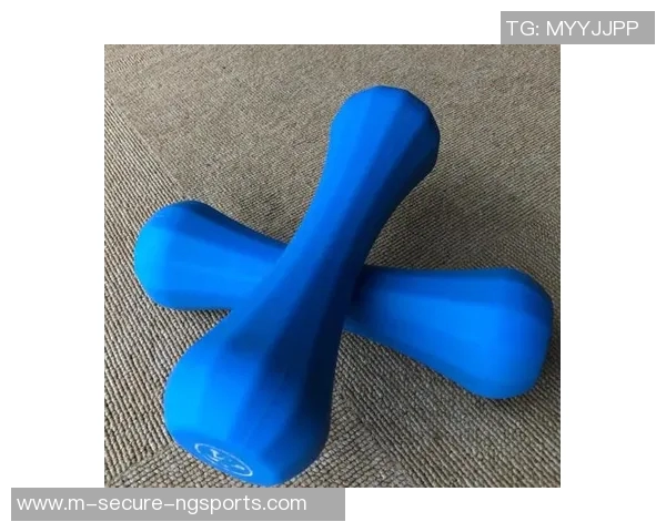 选择适合你的健身器材哑铃多重提升力量与塑形的最佳方案 选择适合你的健身器材哑铃多重提升力量与塑形的最佳方案